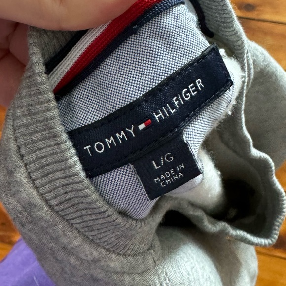 Tommy Hilfiger Gray Crew Neck - Picture 3 of 3
